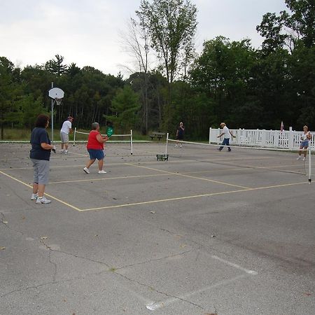 St. Clair Camping Resort Marysville Bagian luar foto